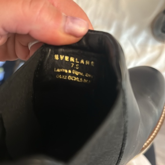 Everlane Black Leather Chelsea Boots - Picture 5 of 5